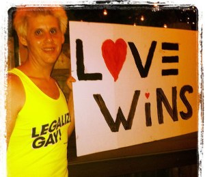 1013393_10100169247693522_310450197_n